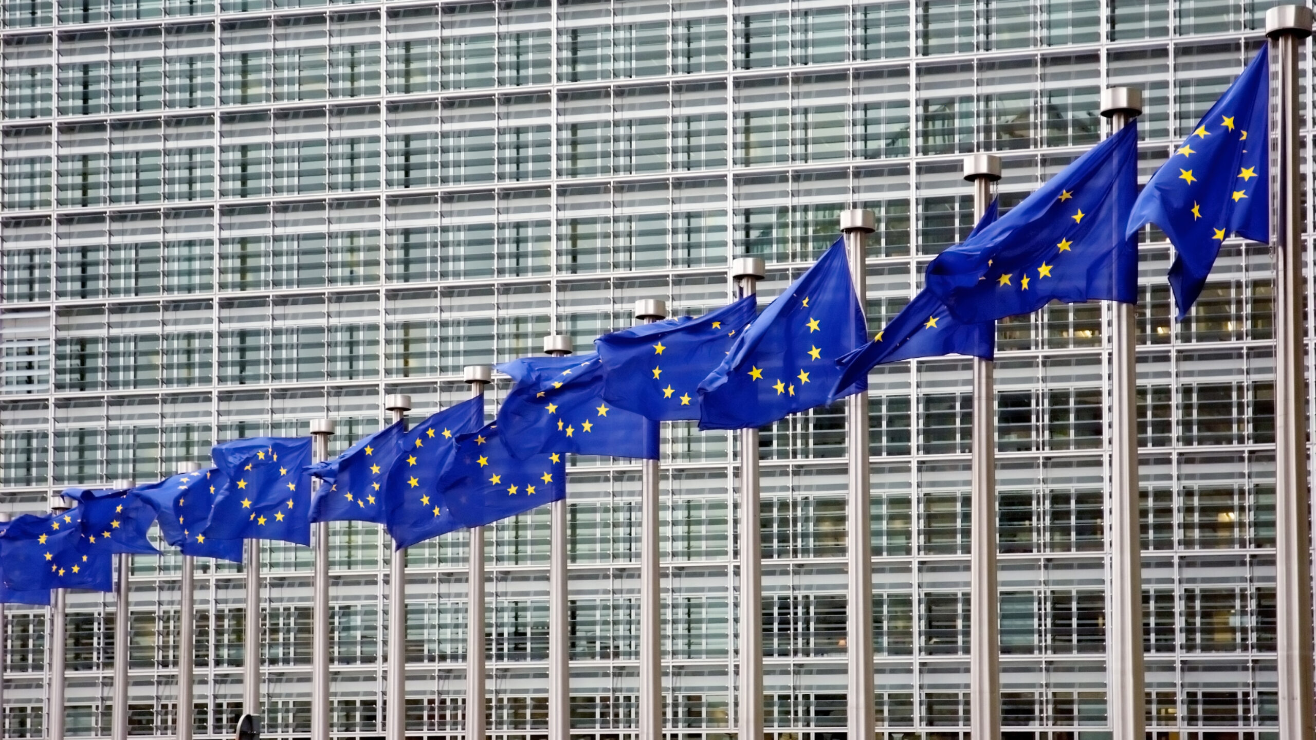 Η Ευρωπαϊκή Ένωση εφαρμόζει το Ψηφιακό Σύστημα Ελέγχου Εισόδου-Εξόδου τον Οκτώβριο του δύο χιλιάδες είκοσι πέντε