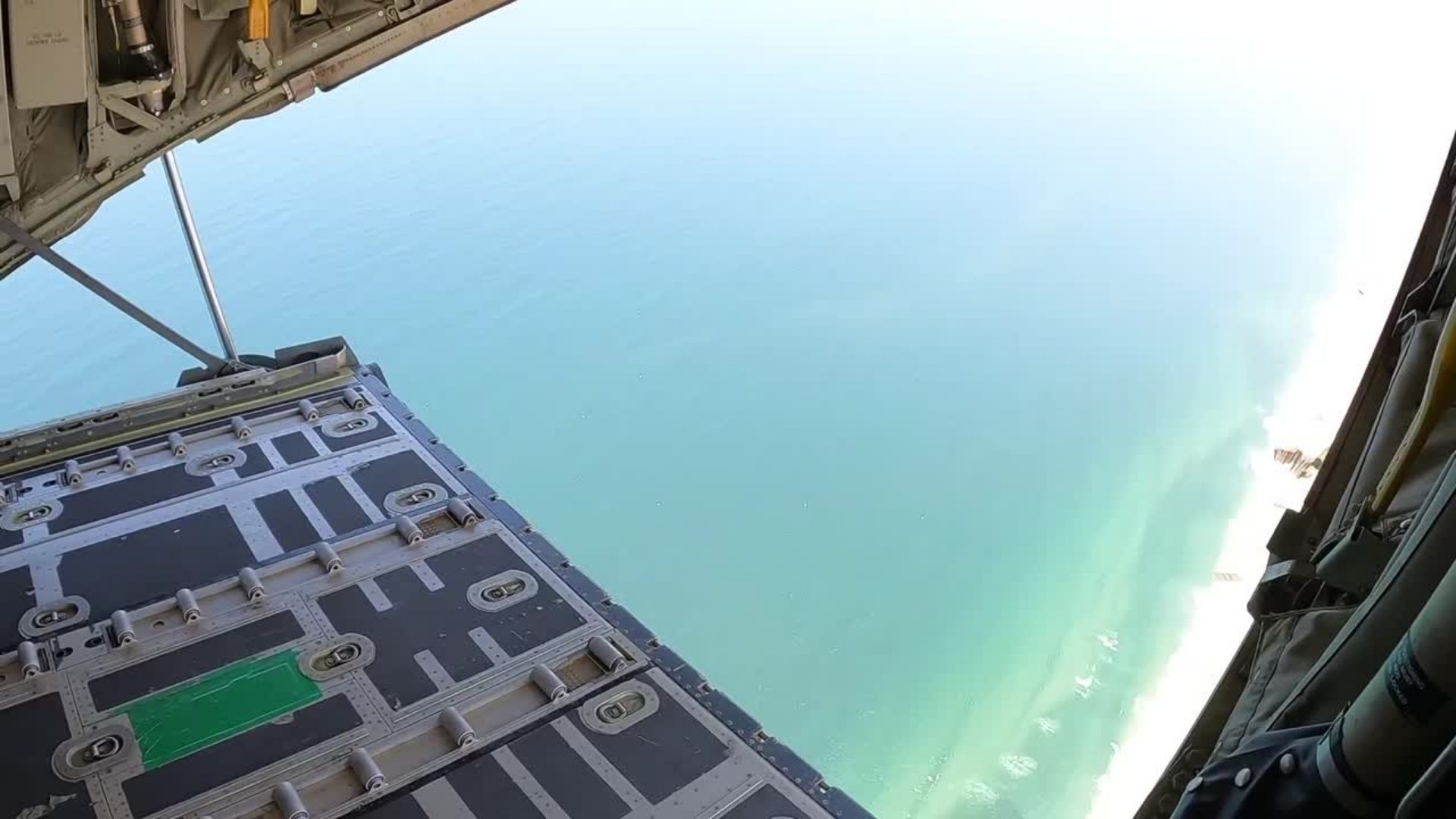 Γαλλία: Επείγουσα ανθρωπιστική αεροπορική βοήθεια προς τη Γάζα υπό τονίζοντας τη διεθνή συνεργασία