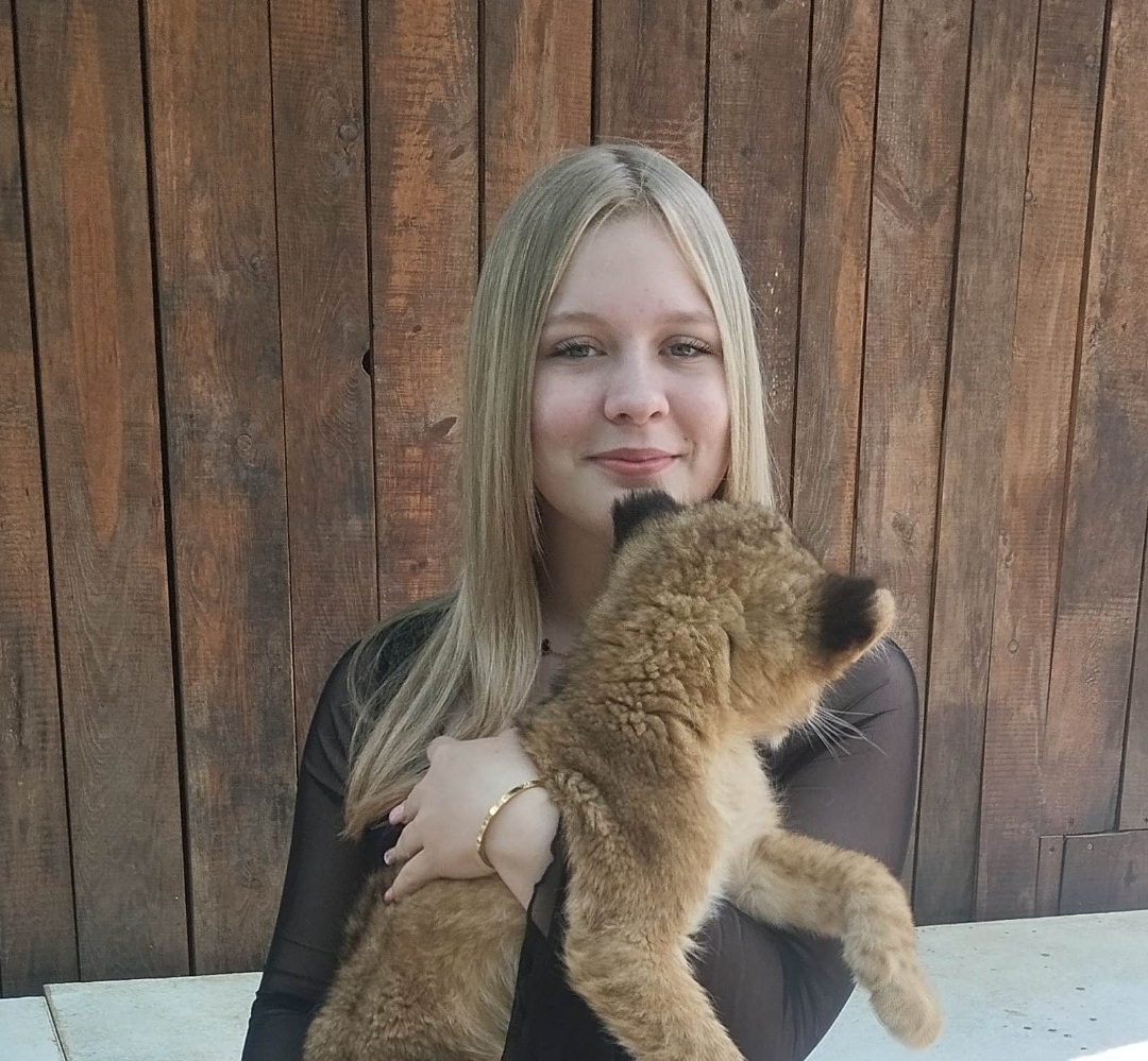 Η αστυνομία ζητά βοήθεια για τον εντοπισμό της δεκατετράχρονης Λίνα που εξαφανίστηκε