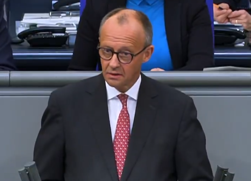 Δέσμευση της Γερμανίας για στήριξη της Ουκρανίας με τη χρήση δεσμευμένων ρωσικών περιουσιακών στοιχείων